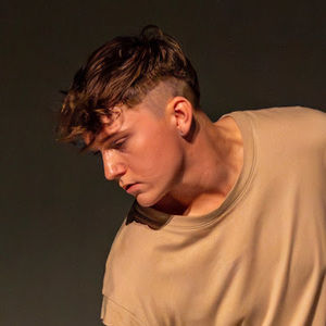 Meet your Posher, Rj